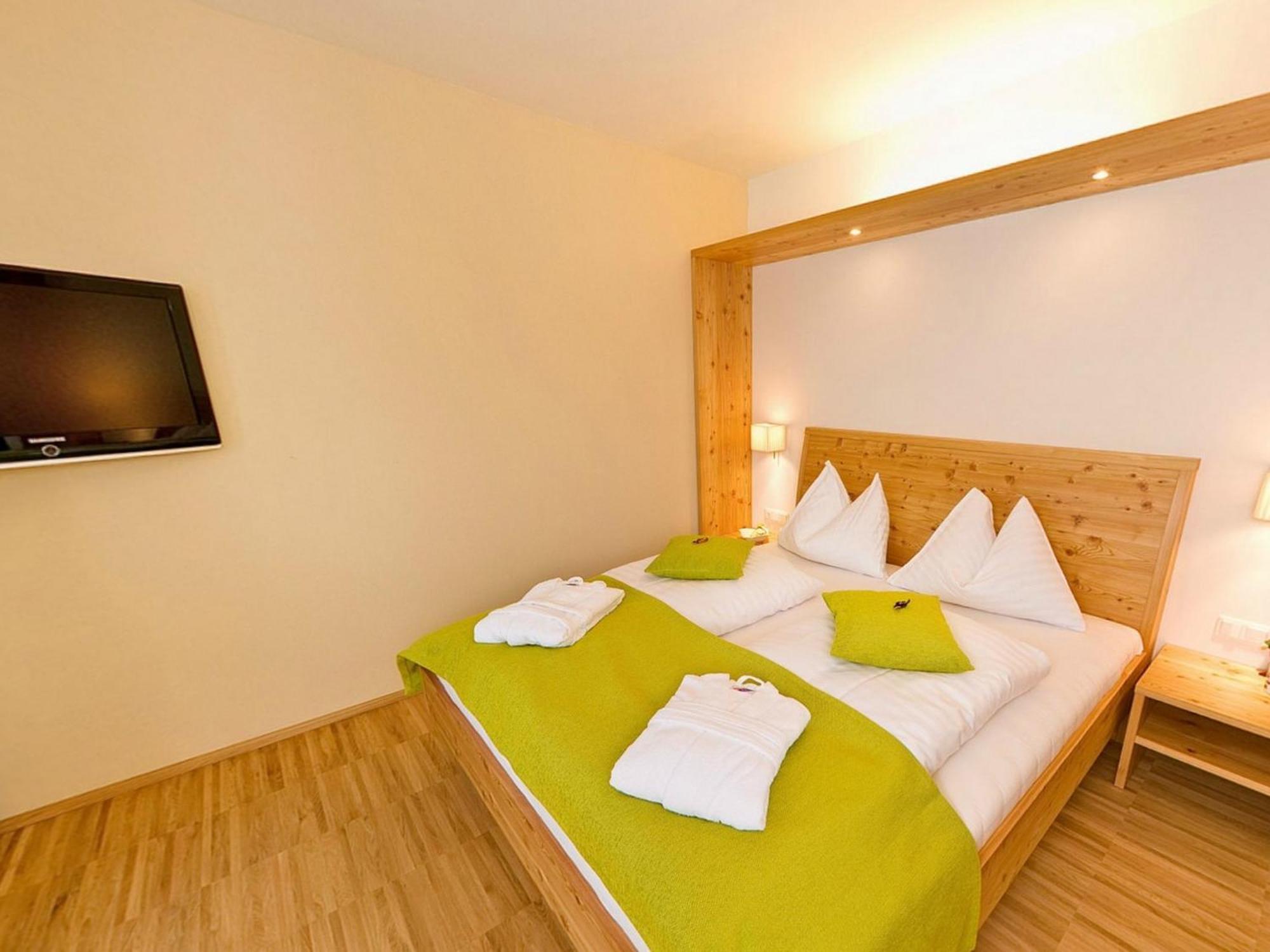 Familienresort & Kinderhotel Ramsi Hermagor-Pressegger See Room photo